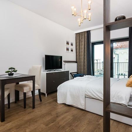 Rajska 3 By Atrium Apartments Krakow Bagian luar foto