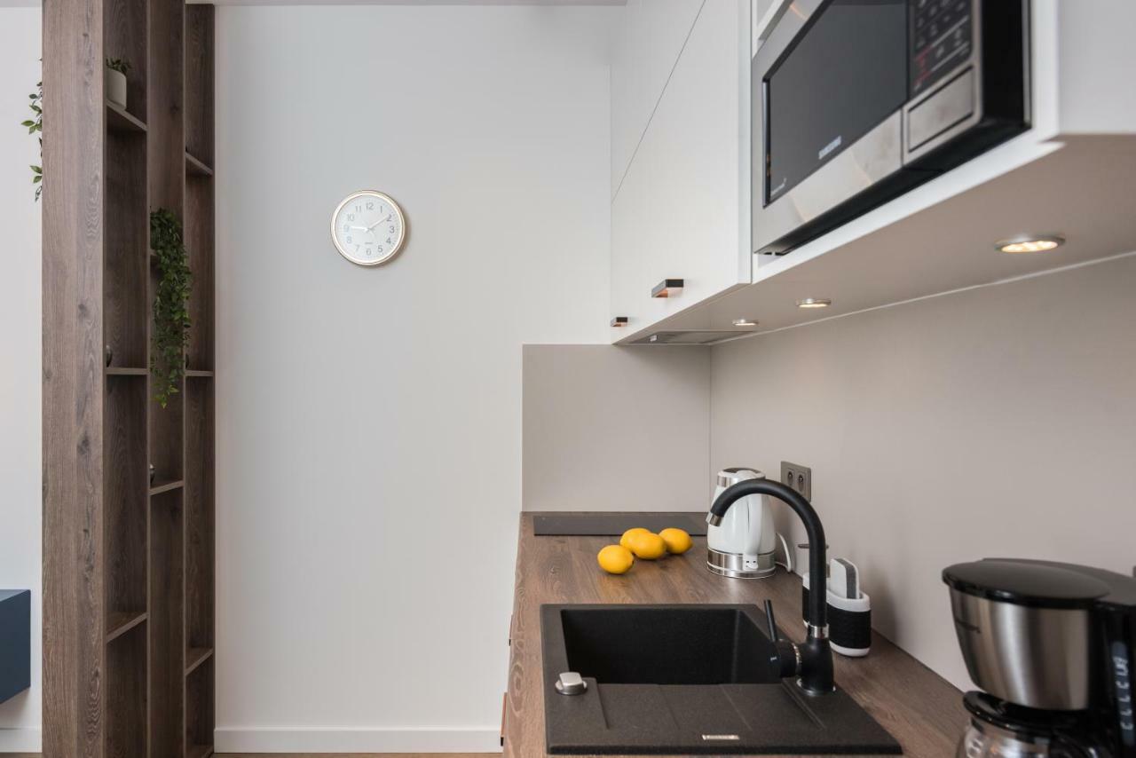 Rajska 3 By Atrium Apartments Krakow Bagian luar foto