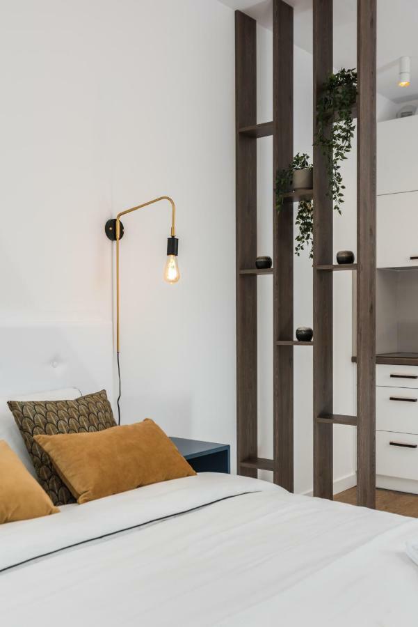 Rajska 3 By Atrium Apartments Krakow Bagian luar foto
